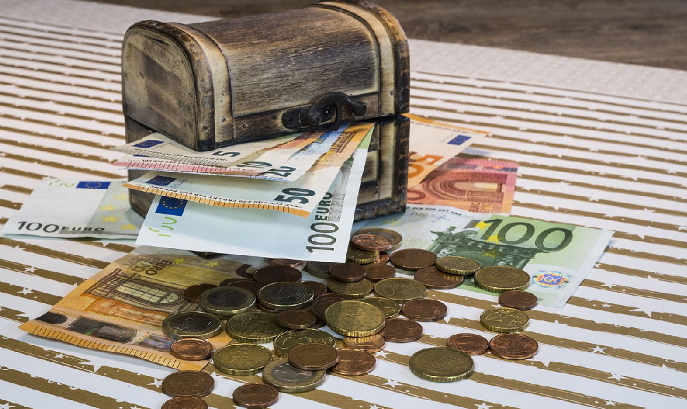Opera GX Revenue Model: How It Makes Money