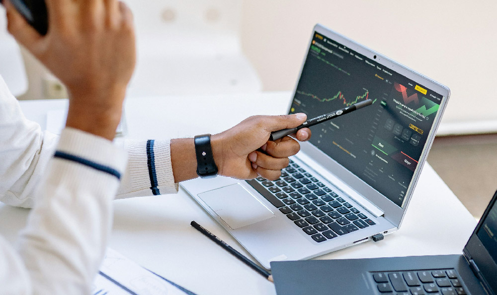 How to Make Money: Is It Legal or Illegal?
