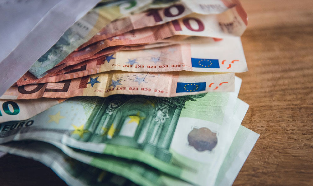 Is Iraqi Dinar Investment Wise? Or a Risky Gamble?