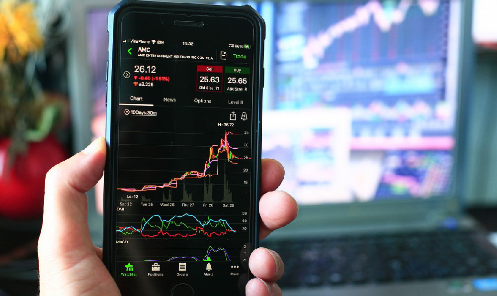 Is Icahn Enterprises a Smart Bet? Should You Invest?