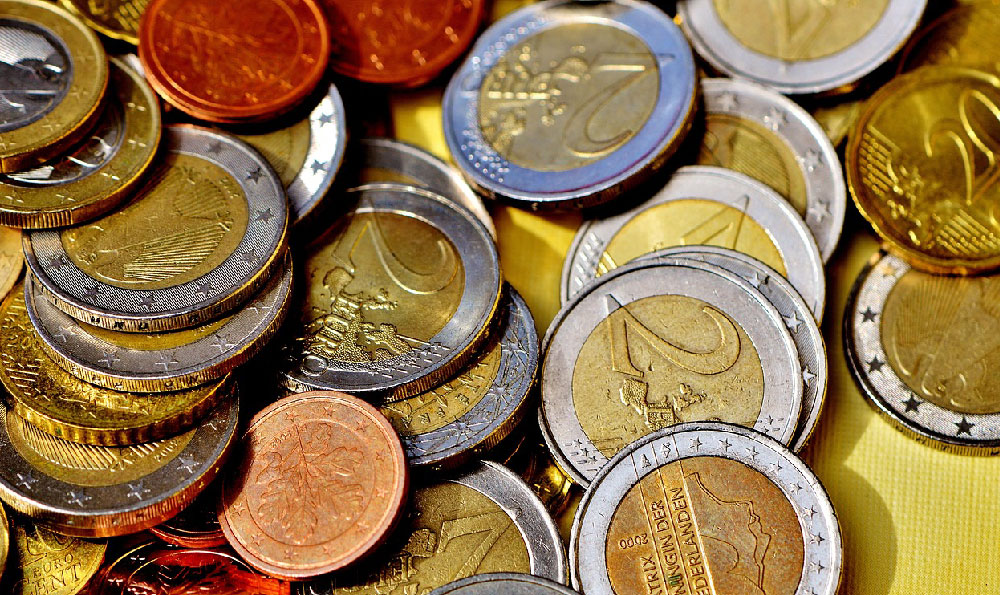 Are Compound Crypto Investments Wise, and Should You Invest?