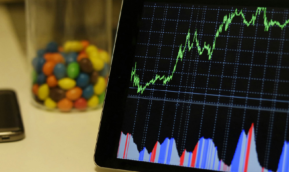 Bonds vs. Stocks: Which Investment is Right for You?