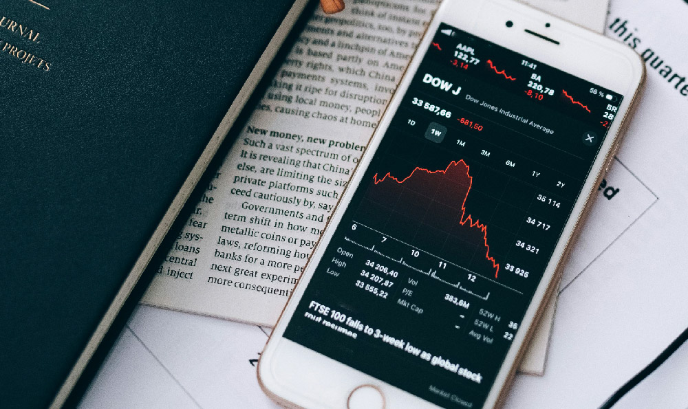 How Much Can Notaries Earn? What's a Notary's Salary?
