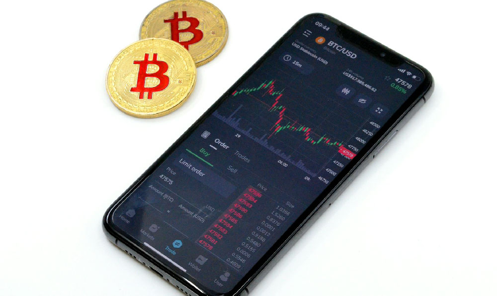 What High-Risk Investments Are There, and Should You Invest?
