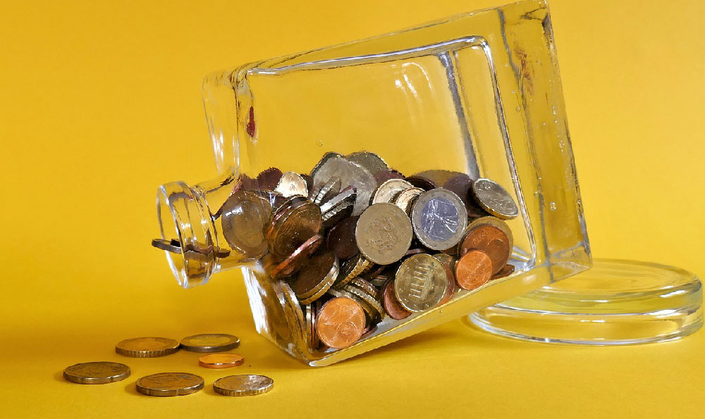 How Youtubers Make Money: Top Strategies to Monetize Channels and Earn Income Online