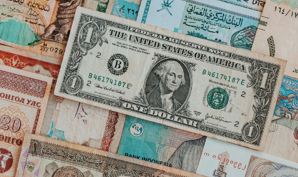 How to Make Money Selling Foot Photos Online