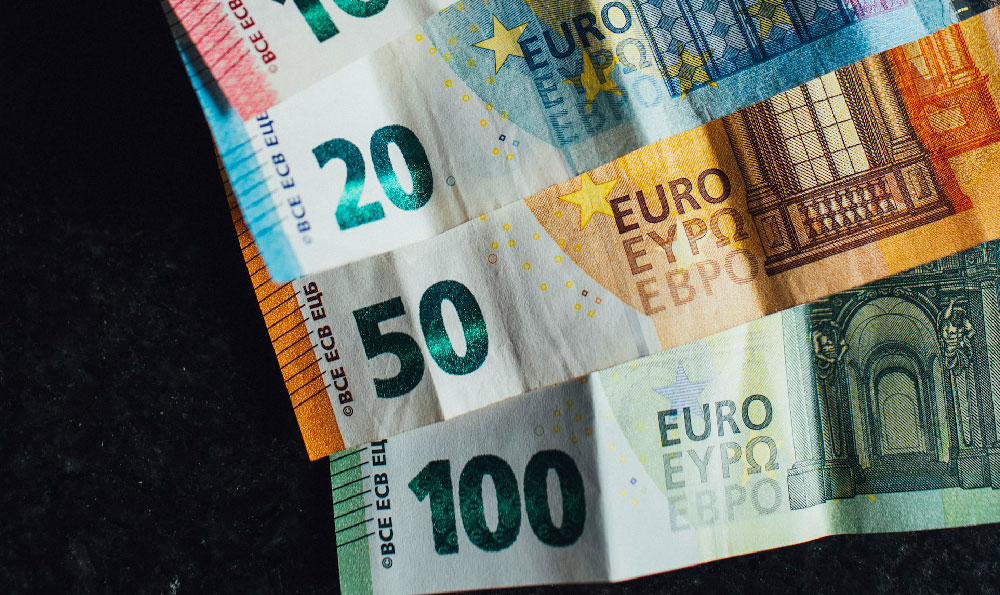 Is coin laundry a profitable venture? What are the risks and rewards?