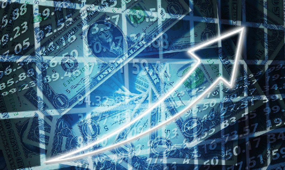Is CNBC Investing Club Worth It? Or a Reddit Waste of Time?