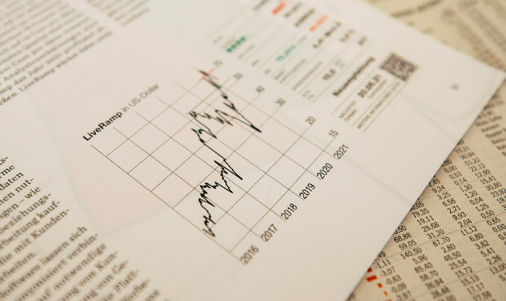 Stocks or Bonds: Which Investment is Right for You?